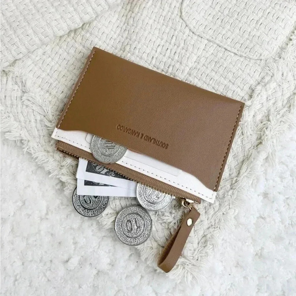 ⚠️Clearance Apricot Brown And White Slim Wallet / Cardholder - Picture 2 of 4